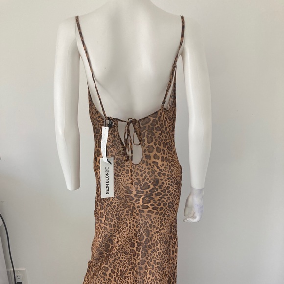 Dress - Picture 2 of 3